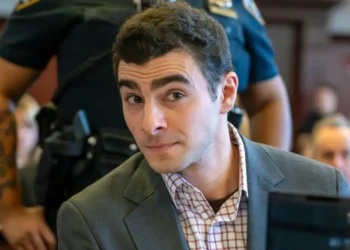 Laughs, apologies, a bagel order: The weirdly chill 911 call that ended Luigi Mangione’s freedom