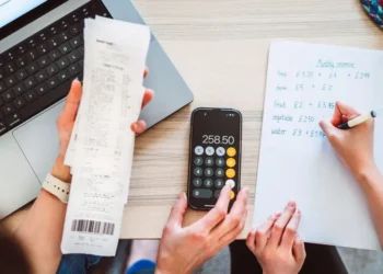 When life gets expensive, my family of 7 plays the ‘no-spend week’ challenge. Here’s the gist.