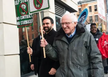 Bernie Sanders and Mamdani joined the Starbucks picket line in Brooklyn — see the photos