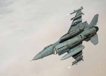 A US F-16 pilot outflew enemy missiles with extreme high-G turns for 15 minutes during a Middle East mission