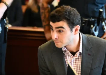 Luigi Mangioni claimed he was a homeless man named ‘Mark’ in surreal, newly revealed bodycam footage of his arrest