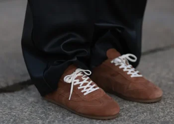 5 shoe trends that are in this season and 4 that are out, according to stylists