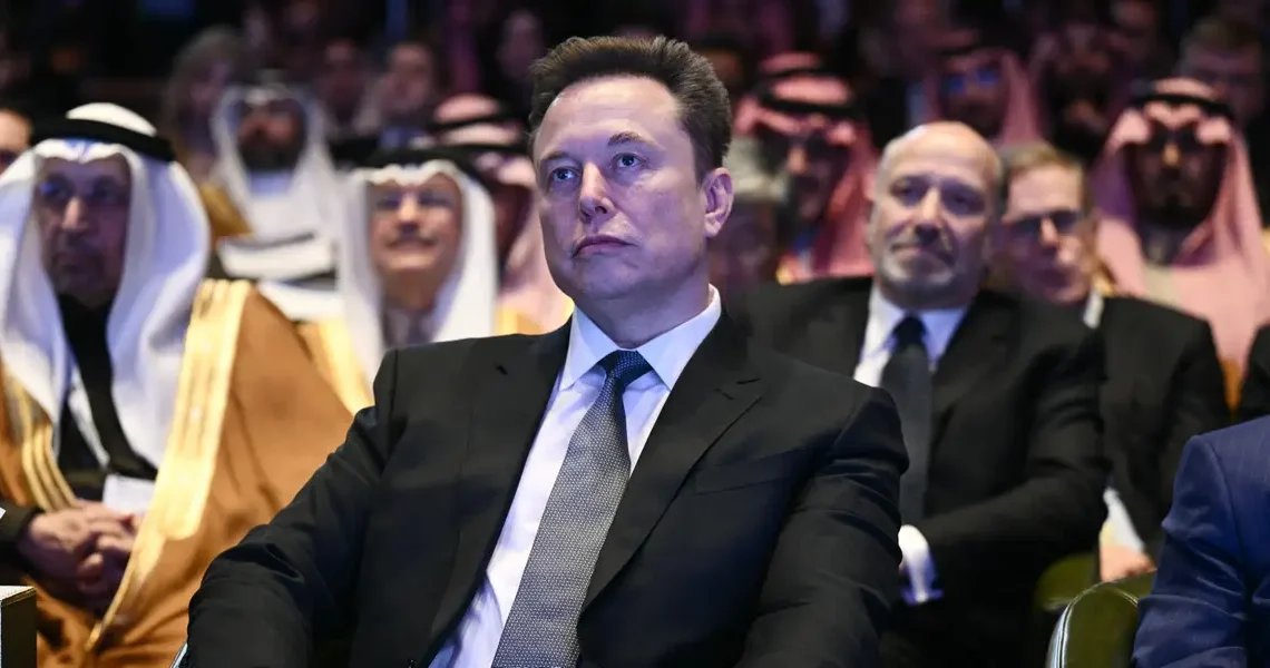 GM CEO says she privately told Biden that Musk and Tesla deserved more credit for EVs in the US after White House snub