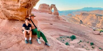 I refuse to give my 11-year-old son a cellphone, even though everyone else at school has one. I’m struggling to hold my ground.