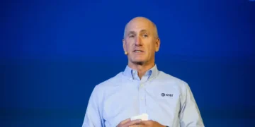 AT&T CEO says that young people should think about their careers in 4- to 5-year chapters