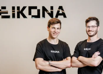 This AI startup generates content to help companies retain their customers. Read the pitch deck it used to raise $5 million.