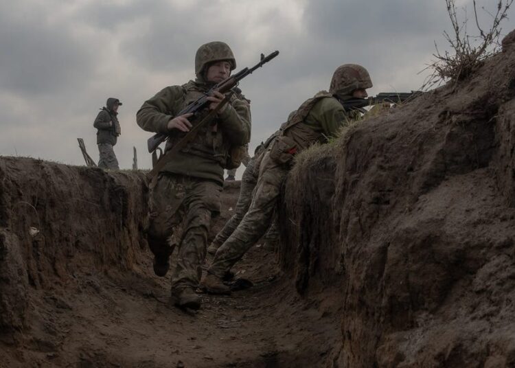 Ukraine showed the UK its classic ‘tactically safe’ trench-clearing methods don’t work in chaotic, booby-trapped trenches