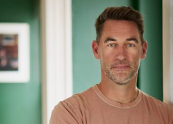 How a sports nutritionist eats a high-protein diet to fuel workouts and feel satisfied — without ultra-processed foods