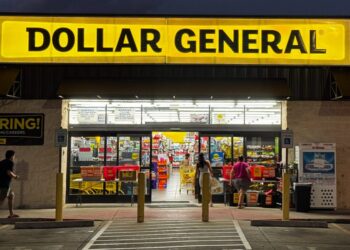 Dollar General’s CEO sees potential in 11,000 locations left empty as rivals like pharmacies shutter stores