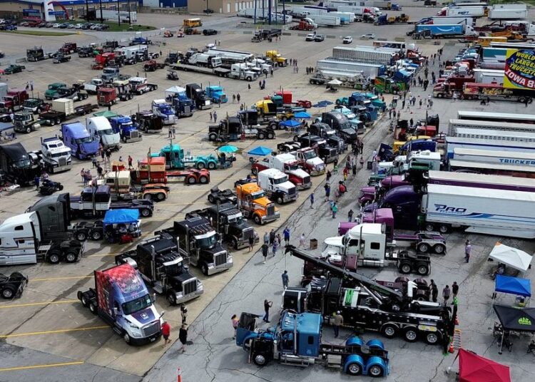 How the world’s largest truck stop makes 350,000 meals a year