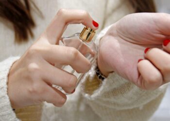 5 of the best scents to wear this winter, according to professional perfumers