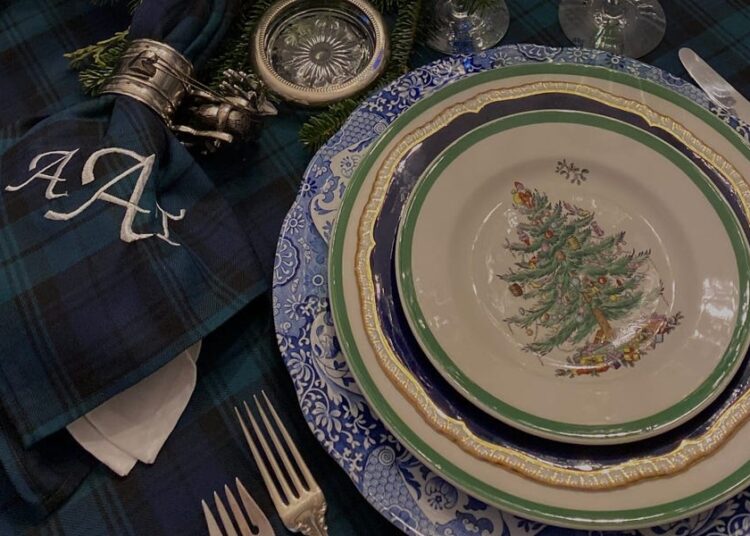 ‘Tis the season for plaid and jewel tones. Here’s how you can incorporate the Ralph Lauren Christmas look into your holiday decor.