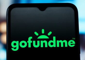 An 88-year-old worked 5 days a week at a supermarket. Then strangers raised almost $2 million so he could finally retire.