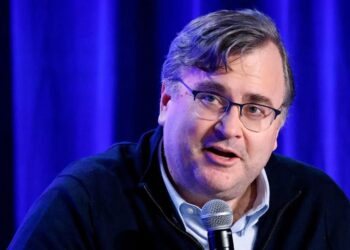 LinkedIn cofounder Reid Hoffman says he learned a lesson from a visit to Epstein’s island: ‘Note to self, Google before going’