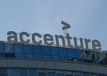 Accenture struck a deal with Anthropic, 8 days after saying it would partner with OpenAI