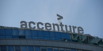 Accenture struck a deal with Anthropic, 8 days after saying it would partner with OpenAI