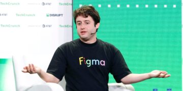 Figma CEO says he was initially a ‘bad manager.’ Here’s how he turned it around.