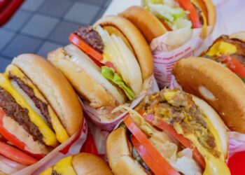 The 20 most beloved restaurant chains in the US, according to Yelp