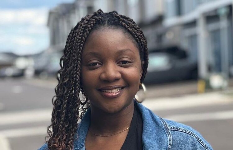 I made $560,000 in revenue last year reselling products on Amazon. Here’s exactly how I do it.