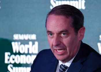 The CEO of Elanco has 6 kids. This is the career advice he gives them.