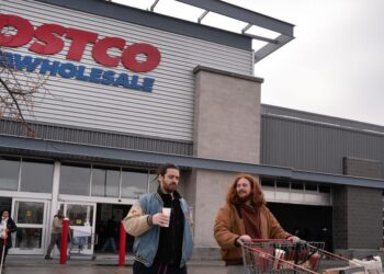 Costco is firing on all cylinders — and shoppers are loving it