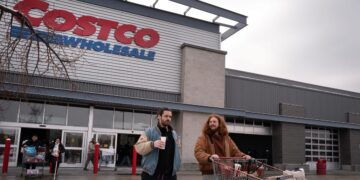 Costco is firing on all cylinders — and shoppers are loving it
