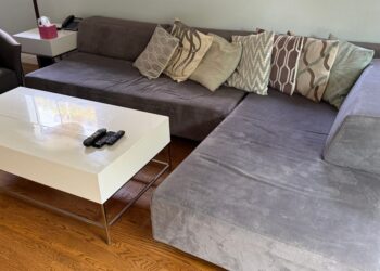 How I got AI to help me sell my old couch