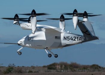 Tech companies want flying taxis on the battlefield