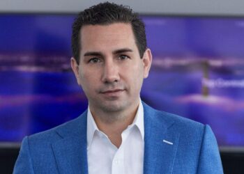 Monday.com’s CMO led marketing at Amazon and Google. Here are the 3 things he looks for in every job offer.