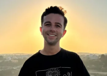 I wrote a book while working full-time. These 3 productivity habits helped me do it without sacrificing sleep.