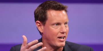 Middle Eastern money raised questions about Paramount’s WBD bid &mdash; but that’s not why Netflix won