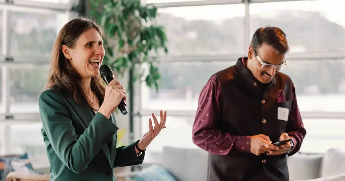 I’m a senior partner at BCG. I fuel my days playing basketball in the morning and eating cookies.