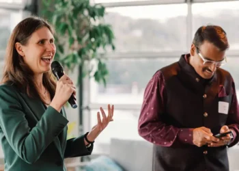 I’m a senior partner at BCG. I fuel my days playing basketball in the morning and eating cookies.