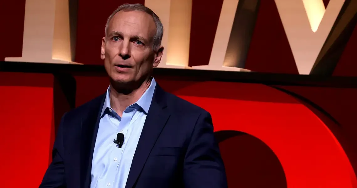 ‘Every day something’s coming down the pipe’: How the CEO of Booking Holdings responds to a crisis