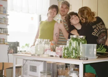 I moved to New York City and worried I’d be homesick. Then, my sister and best friend became my neighbors.