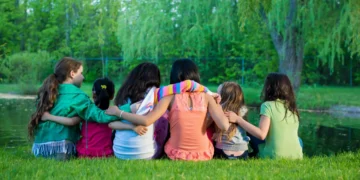 I’m the oldest of 8 kids, including 5 foster siblings. There are pros and cons to my big family.