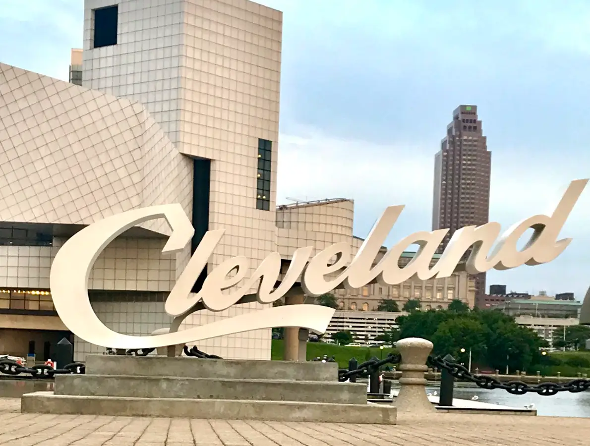 A sculpture that says 'Cleveland.'
