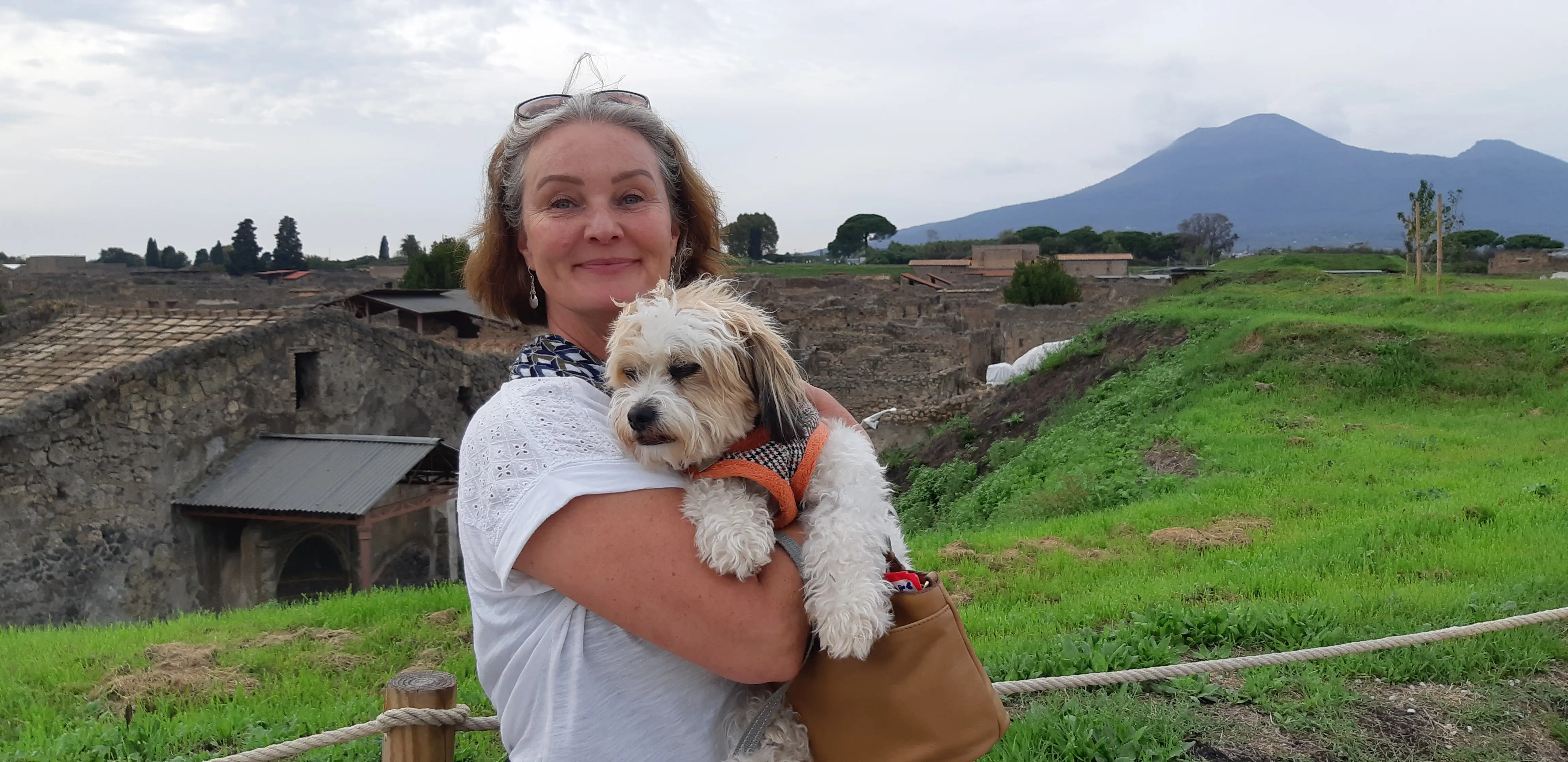 Natalie Lynch and her dog in Italy.