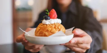 Treat yourself &mdash; a dietitian explains why dessert can help you lose more weight and keep it off