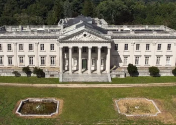 8 abandoned mansions around the world that were once worth millions