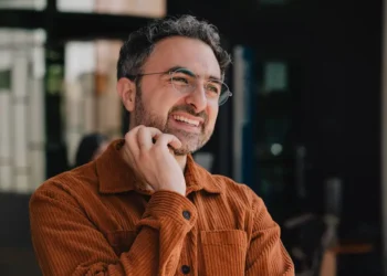 The CEO of Microsoft AI says AI chatbots are a powerful way for humans to offload emotions and ‘detoxify ourselves’