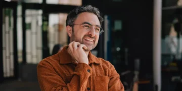 The CEO of Microsoft AI says AI chatbots are a powerful way for humans to offload emotions and ‘detoxify ourselves’