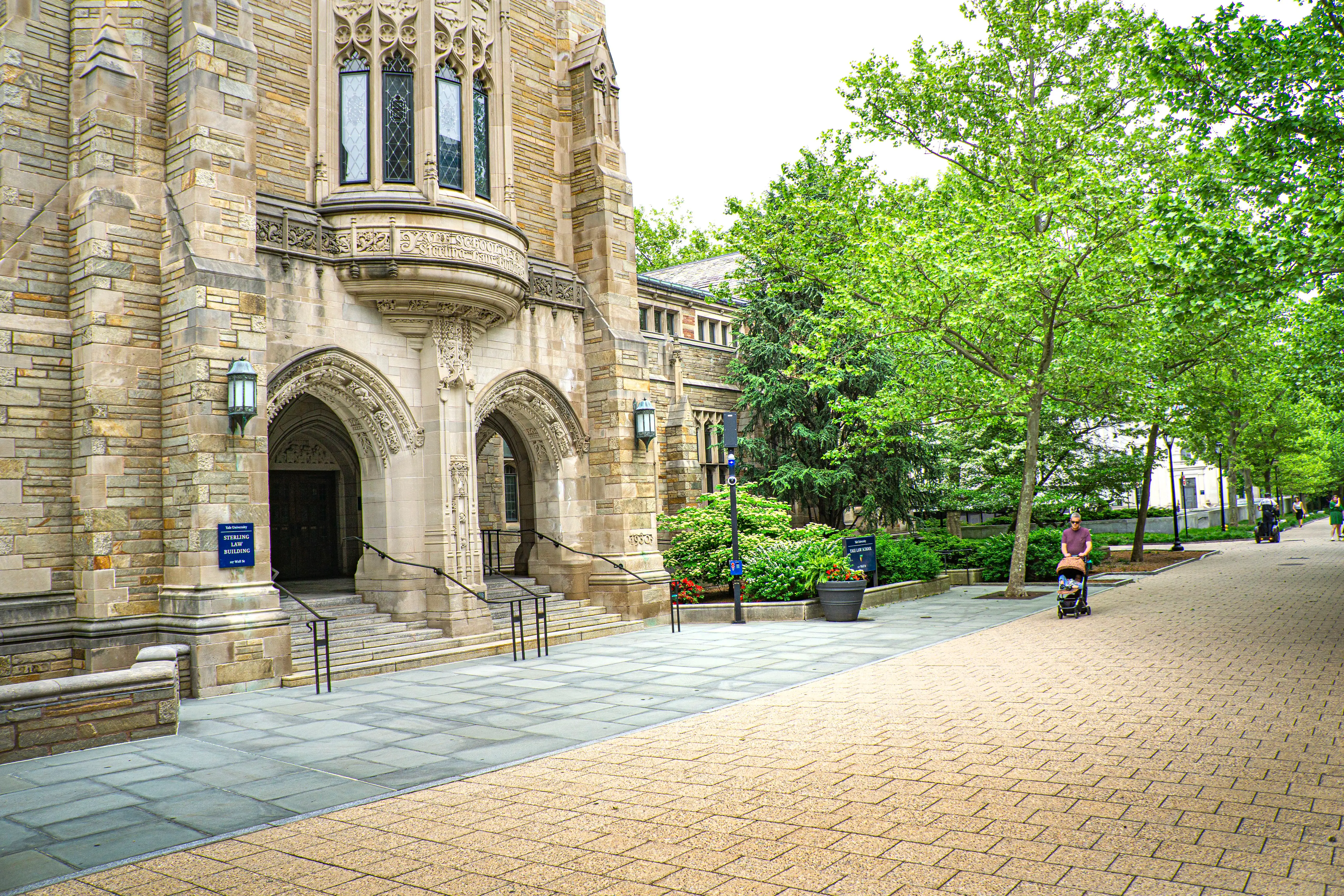 Ya;e University campus