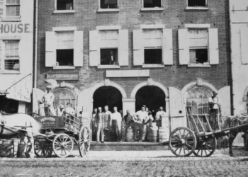 25 photos show what life looked like for Americans 150 years ago