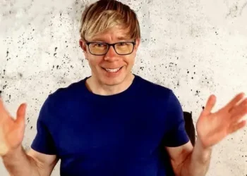 I won $28 million in the Powerball when I was 21. One choice saved me from becoming a broke lottery winner.