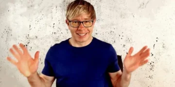 I won $28 million in the Powerball when I was 21. One choice saved me from becoming a broke lottery winner.