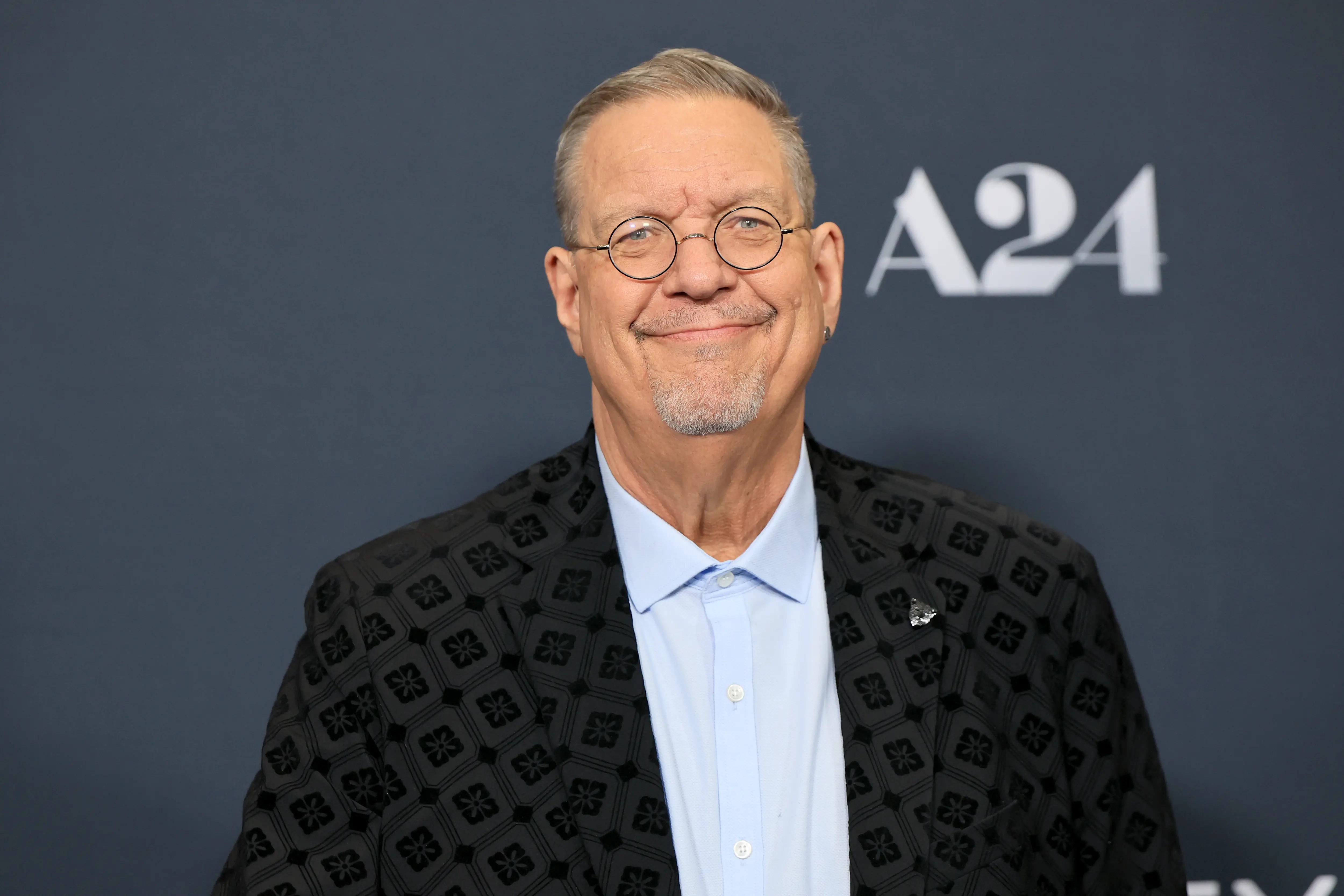 Penn Jilette in a suit