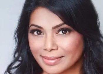 I’m a business immigration lawyer. I’m telling my clients that if you have a valid visa stamp, return to the US now.