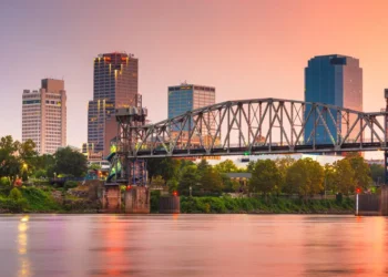 These 10 states attracted more movers than they lost in 2025 &mdash; and one unexpected state came out on top