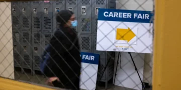 A ‘jobless boom’ is shaping up to be the story of the 2026 economy